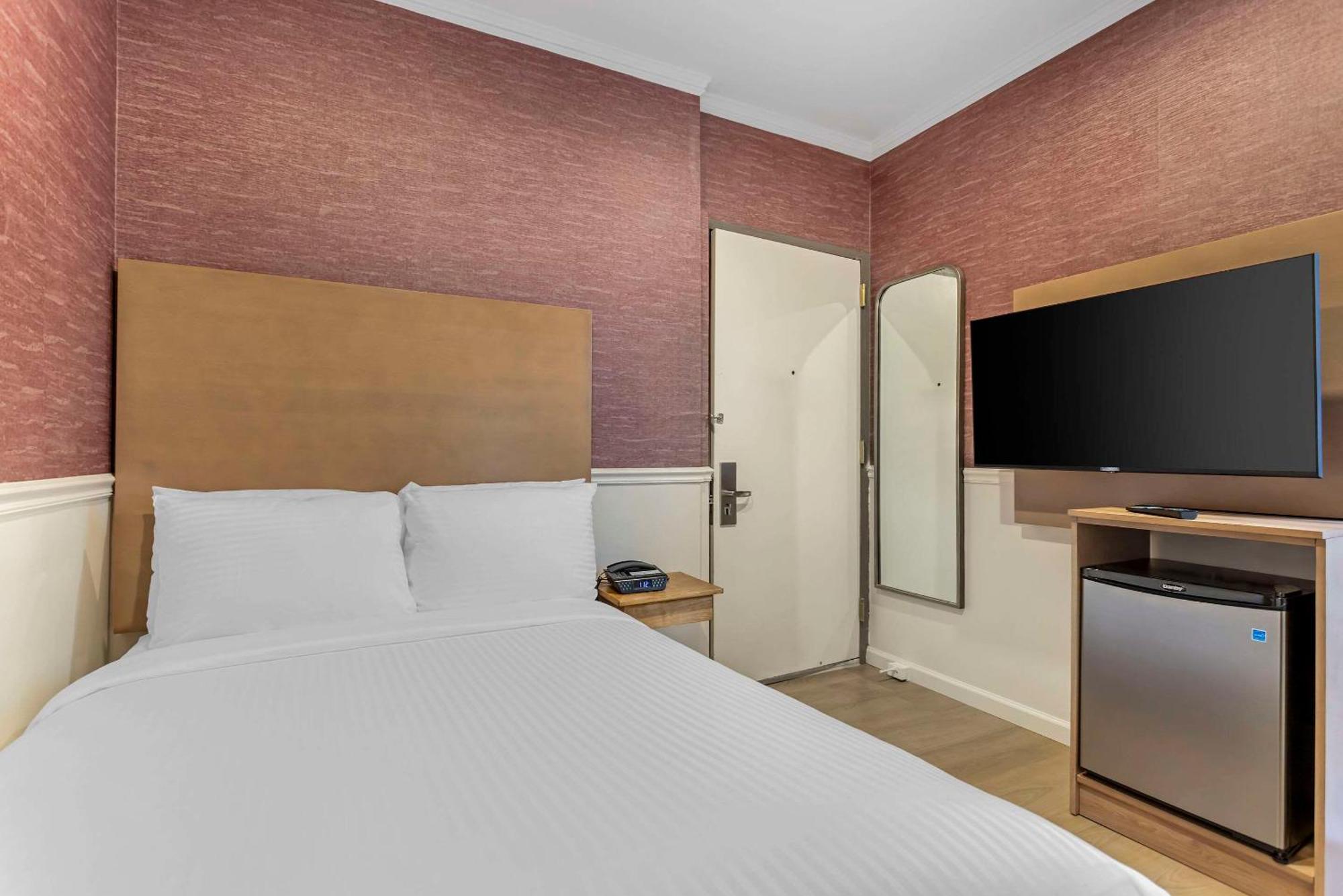 The Mayfair Hotel Times Square, Ascend Hotel Collection New York Exteriér fotografie