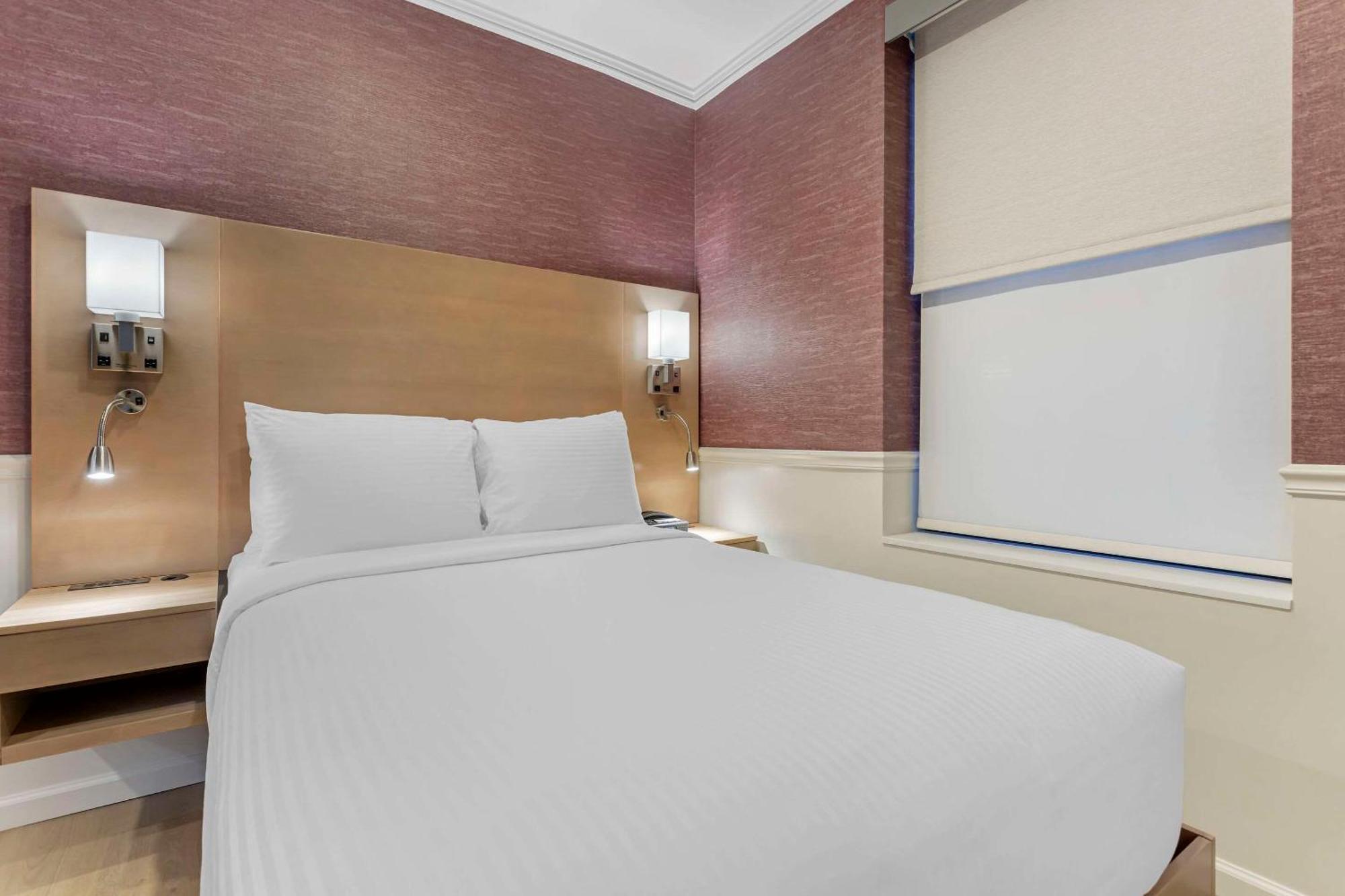 The Mayfair Hotel Times Square, Ascend Hotel Collection New York Exteriér fotografie